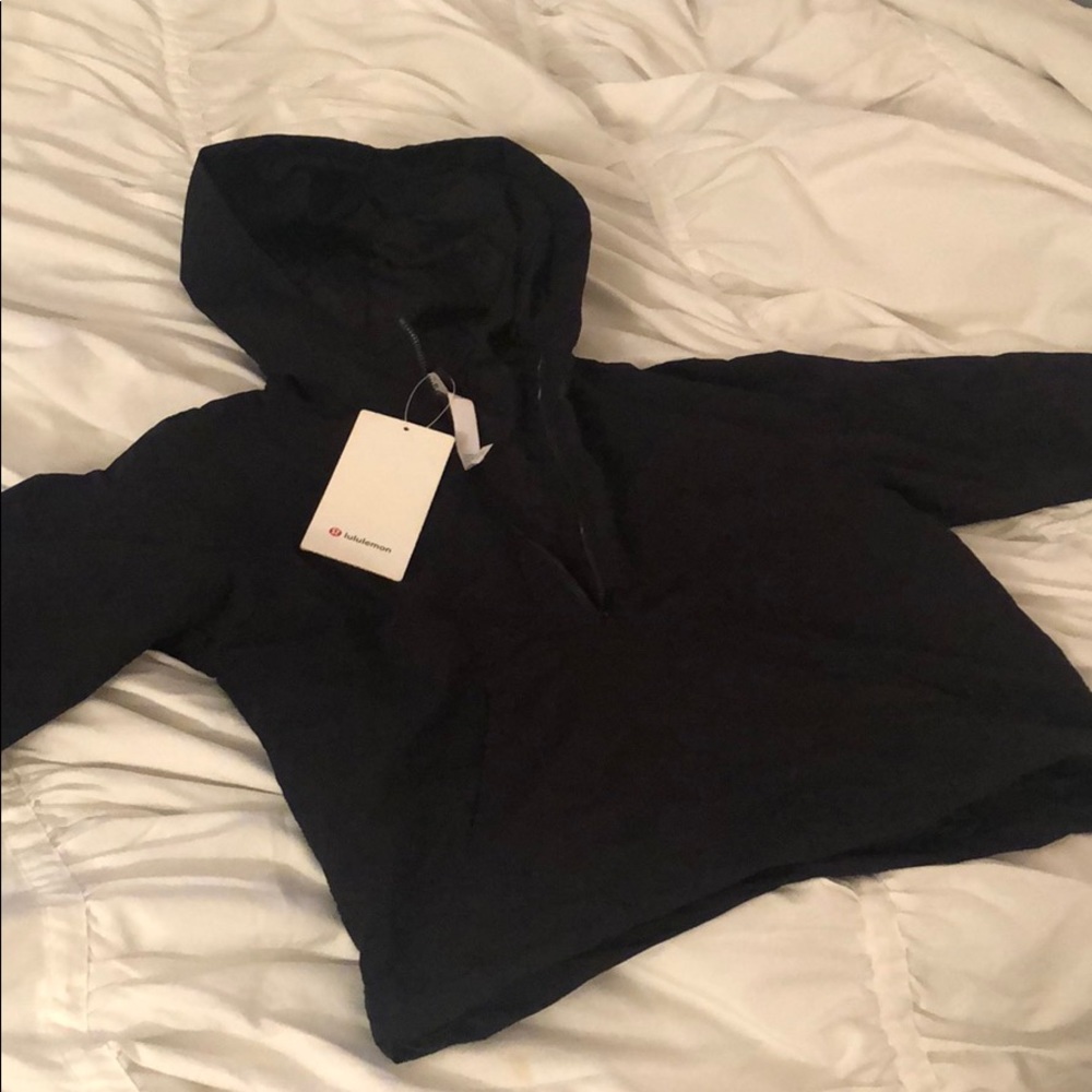 lululemon windbreaker➡️drawstring bag